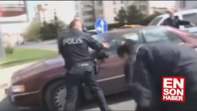 Ankara'da Alkollü Kadın Sürücü Trafiği Birbirine Kattı