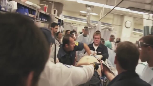Code Black (2013) fragmanı