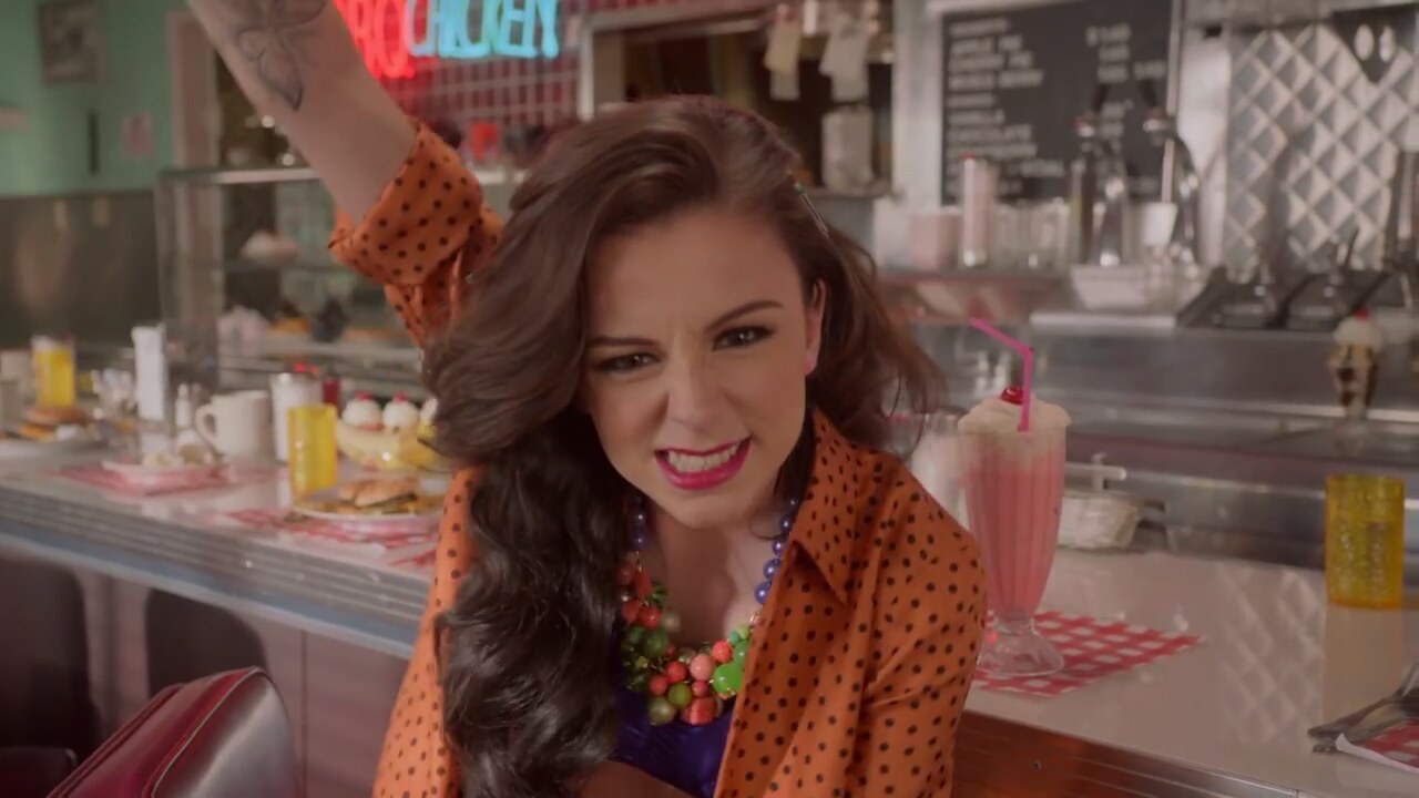 Cher Lloyd - Want U Back ft Astro - YouTube